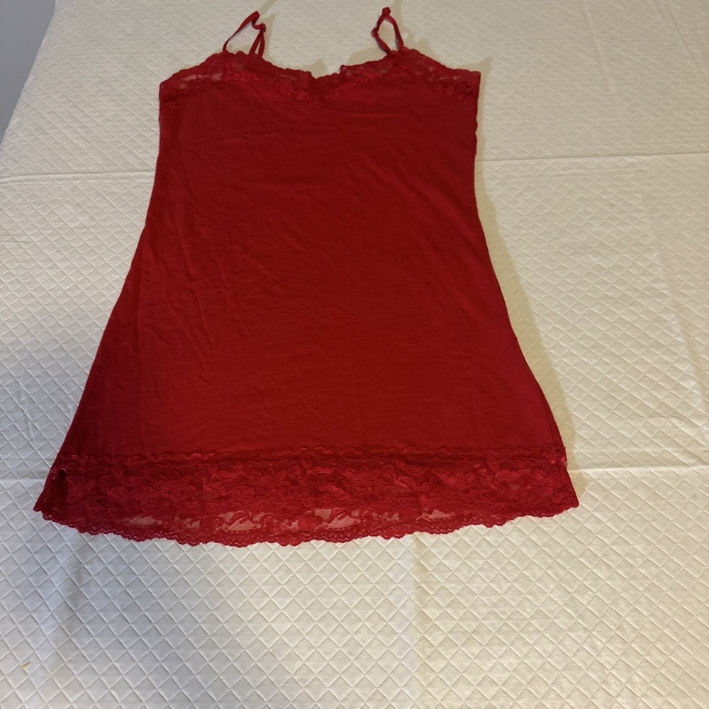 A&B Active Basic Womens Tank Top Camisole Size S/M Red V‎ Neck Lace Trim